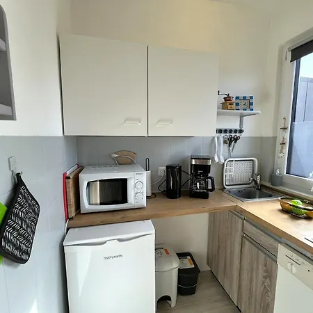 2 Apartment *